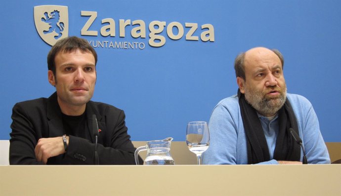 Pablo Muñoz y José Manuel Alonso (IU) en rueda de prensa este jueves