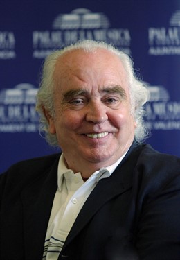 Antón García Abril