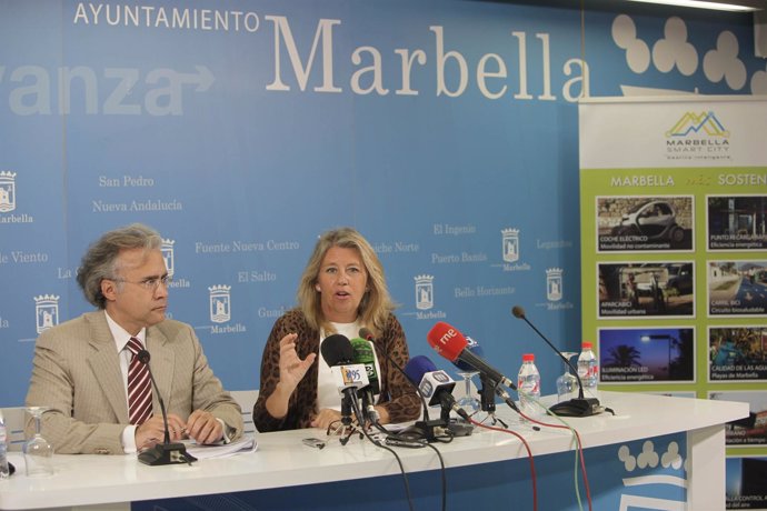 José luis hernández y angeles muñoz presentan fitur 2014 marbella