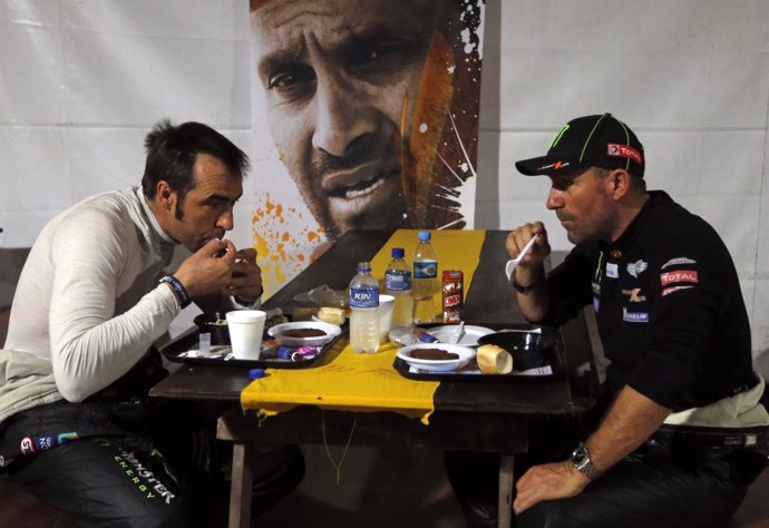 Nani Roma y Peterhansel desayunan juntos antes de la sexta etapa del Dakar 2014