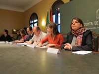 Cortés anima a las familias en riesgo de desahucio a acudir a la Junta