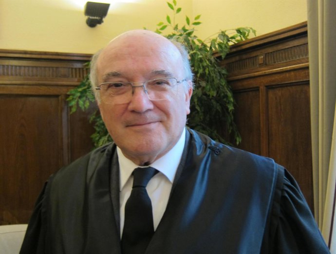 El presidente del Consejero General de la Abogacía Española, Carlos Carnicer