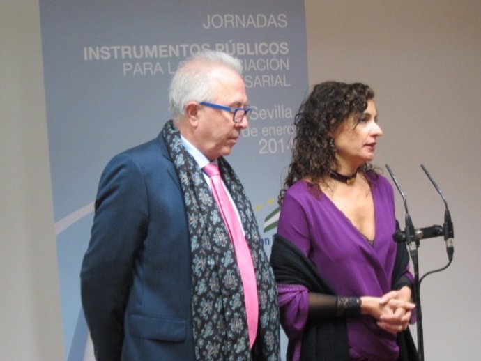 José Sánchez Maldonado y María Jesus Montero