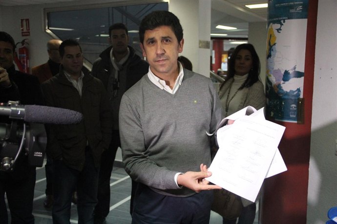 El portavoz del PP en el Ayuntamiento de Ayamonte, Alberto Fernández.