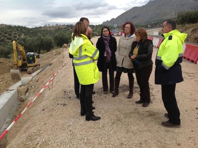 Purificación Gálvez visita obras de emergencia en la A-320