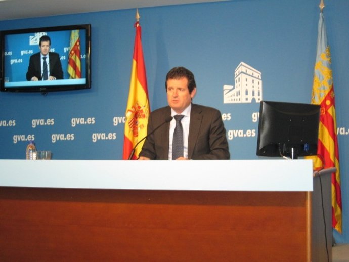 Císcar en la rueda de prensa posterior al pleno del Consell 