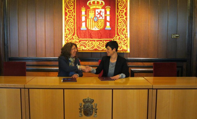 Carmen Alba y Usúe Zulet.