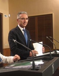 Junta asegura a Zoido que "habrá dúplica" aunque "lo importante es el fondo", donde "PP-A tiene poco que aportar"