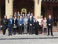 Pedro Sanz asiste al pleno en el que Luis Martínez-Portillo ha tomado posesión como alcalde de Calahorra