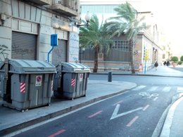 Imagen de una de las calles de Alicante tras una madrugada de huelga de limpieza