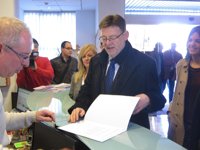 Ximo Puig registra su candidatura a las primarias del PSPV y destaca que su "único adversario" es el PP