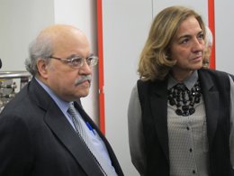 El conseller A.Mas-Colell y la secretaria de Estado de Investigación Carmen Vela