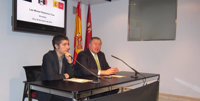 Pedro Alberto Cruz y el alcalde de La Unión en rueda de prensa