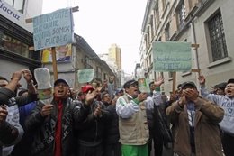 Manifestantes del sector público de transportes de Bolivia.