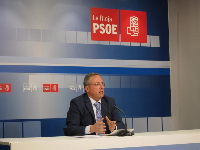 Francisco Martínez-Aldama, en la rueda de prensa