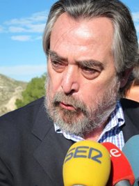 Belloch recuerda su preferencia "indisimulada" por Chacón a las primarias del PSOE