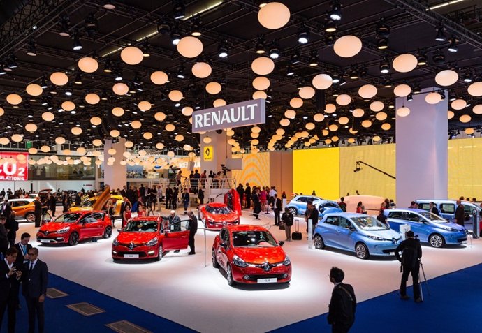 Stand de Renault en el Salón de Frankfurt 2013