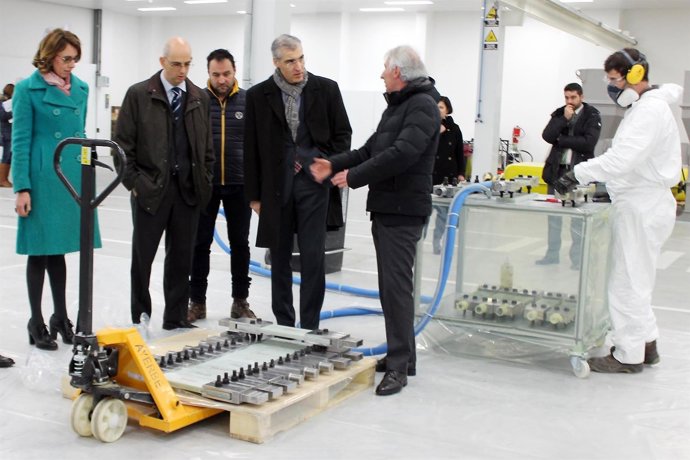 El conselleiro de Economía e Industria, F. Conde, visita la planta de Norvento
