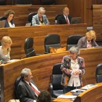 Gobierno asturiano cree que los nuevos criterios de las becas Erasmus suponen "un recorte encubierto"