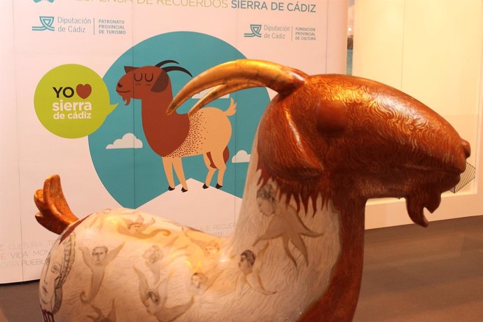 Una de las esculturas de cabras payoyas que hay Madrid