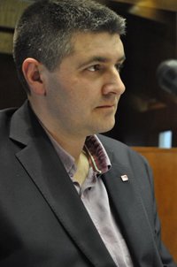 IU pide reprobar a Lobón porque la nueva PAC "perjudica los intereses de los agricultores y ganaderos aragoneses"