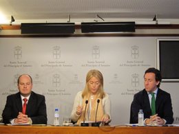 Albano Longo, Cristina Coto y Juan Manuel Campo (Foro Asturias)