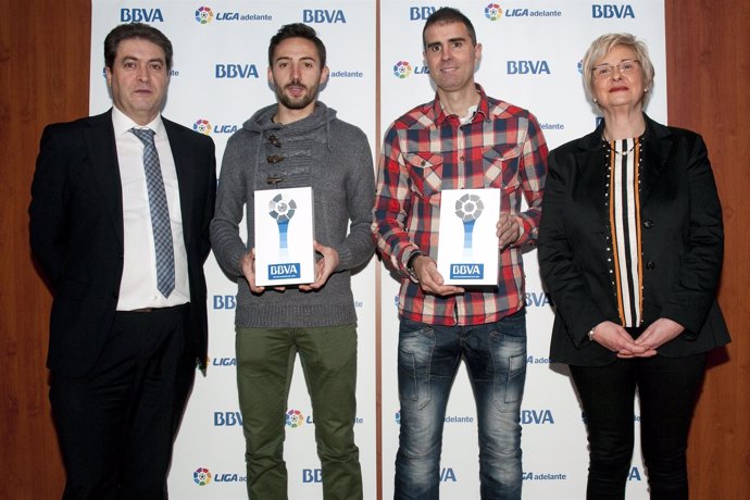 José Luis Morales y Gaizka Garitano reciben sus Premios BBVA de diciembre