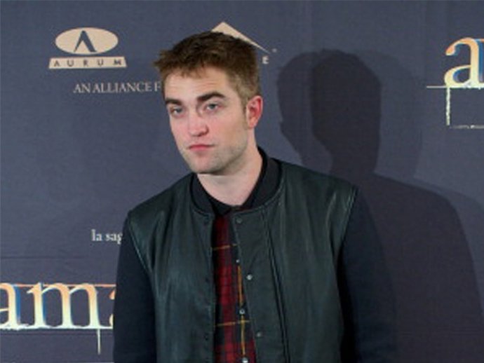 ROBERT PATTINSON 