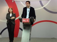 Óscar López exige "una rectificación" a Feijóo por sus "intolerables" palabras como "hooligan del PP"