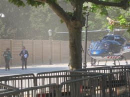 Núria De Gispert Y Artur Mas Llegan Al Parlament En Helicóptero