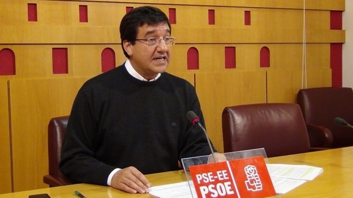 EL PORTAVOZ DEL PSE EN VITORIA, PATXI LAZCOZ