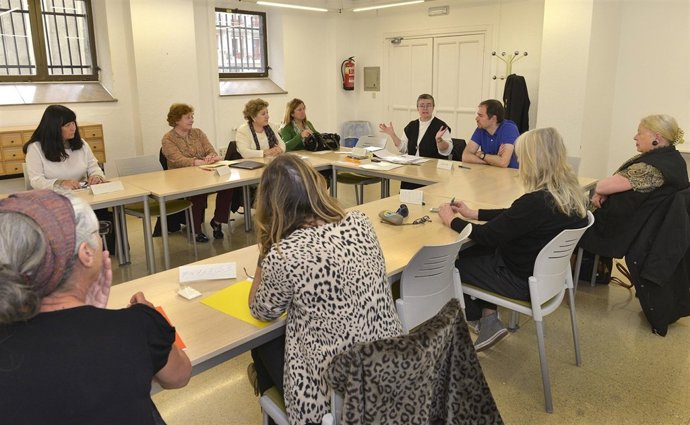 Taller de escritura en la Biblioteca municipal de Santander
