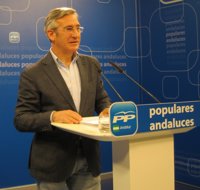 PP-A critica que Díaz, UPA y COAG "mientan" sobre la PAC y destaca que Arias Cañete ha ejercido como "buen andaluz"