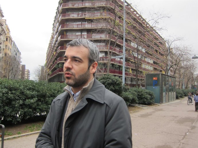 El portavoz del PSC en el Parlament, M.Lucena