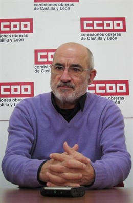 El abogado Alejandro Ruiz Huerta Carbonell, en la sede de CCOO en Salamanca