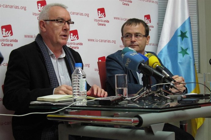Cayo Lara (IU) durante la rueda de prensa en Las Palmas de Gran Canaria