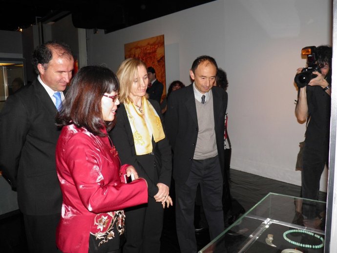 Julia Zhang presidenta de la F. Orient con Gómez-Tavira y Marina del Corral