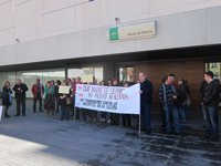 Los trabajadores de La Alcazaba dicen que el nuevo horario retrotrae la situación del monumento a 1993