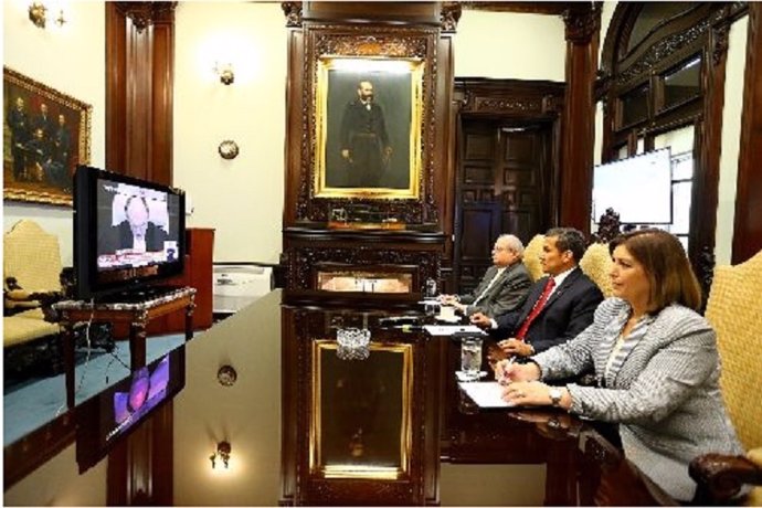 Humala escucha veredicto de La Haya 