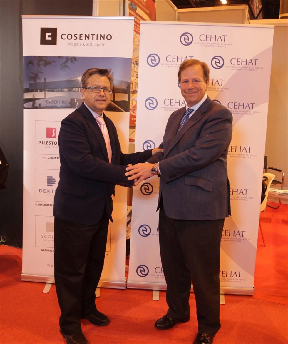 Firma Grupo Cosentino y CEHAT