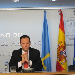 Guillermo Martínez 