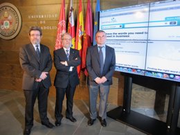 Marcos Sacristán (centro) con Pedro Fuertes (drcha) y José Manuel López