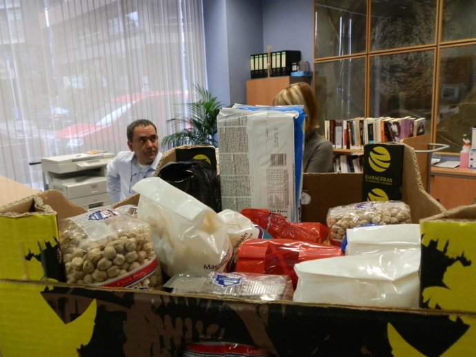 Alimentos recogidos en la Biblioteca CAI Mariano de Pano de Zaragoza