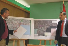 García Peláez y Ruiz Espejo presentan los mapas de la red de carriles bici