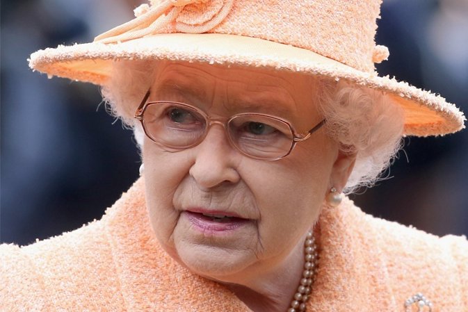 Isabel II y Buckingham está en crisis: 60 años sin renovaciones y con goteras