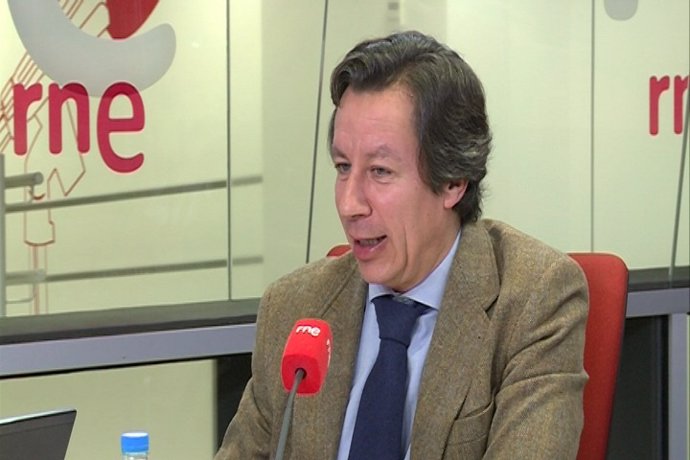 Floriano: "Es una lástima no poder contar con Aznar"