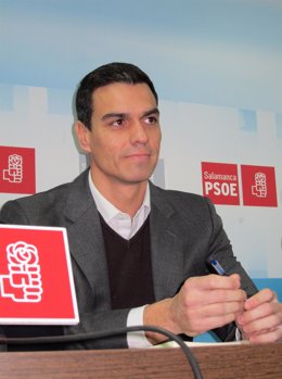  El Diputado Socialista Pedro Sánchez En La Sede Del PSOE De Salamanca.