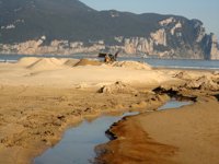 CANTABRIA.-Laredo.- EQUO pide a Costas y al Parque de las Marismas que expliquen si han autorizado las obras del Puntal
