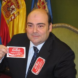 Agustín Iglesias Caunedo apoyando a los trabajadores de Coca-Cola
