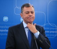 Sanz: Rajoy y Zoido mantienen "relaciones muy fluidas" sobre el candidato y "estará más claro" tras la Convención